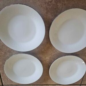 Noritake Reina 6450Q White With Embossed Flowers Silver Rimmed 8" Set of 3